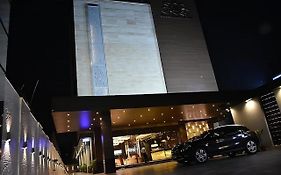 Hotel Millennium Inn, Prayagraj